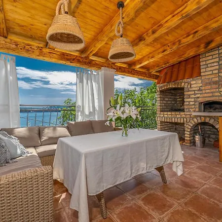 Villa Cikas Palmhouse *