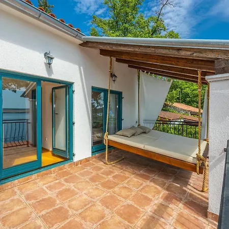 Villa Cikas Palmhouse