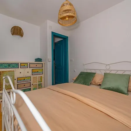 ヴィラ Cikas Palmhouse